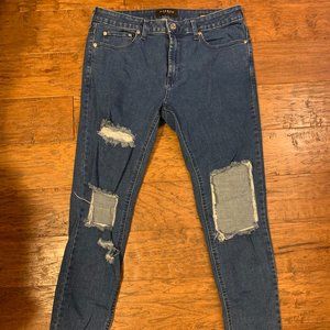 LIKE NEW PacSun Shredded Skinny Jeans (32x32)